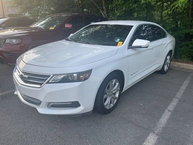 2019 Chevrolet Impala LT FWD photo