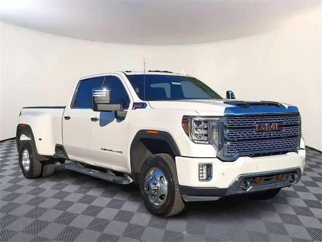 2020 GMC Sierra 3500HD Denali 4WD photo