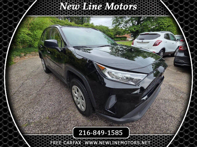 2020 Toyota RAV4 LE AWD photo