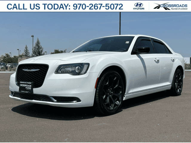 2019 Chrysler 300 Touring RWD photo