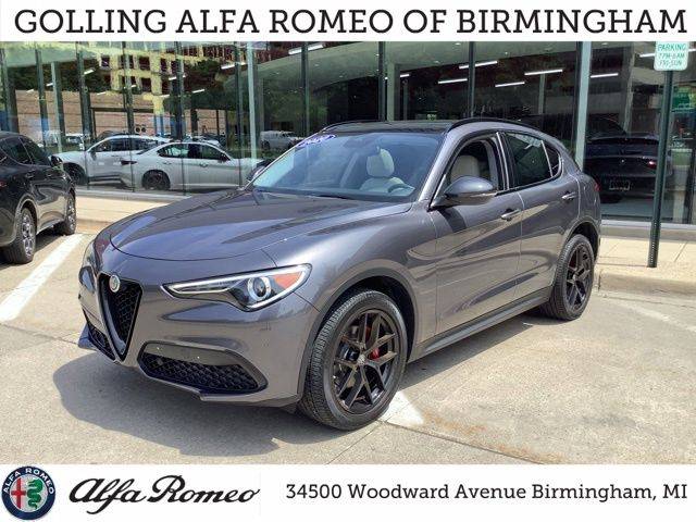 2020 Alfa Romeo Stelvio AWD photo