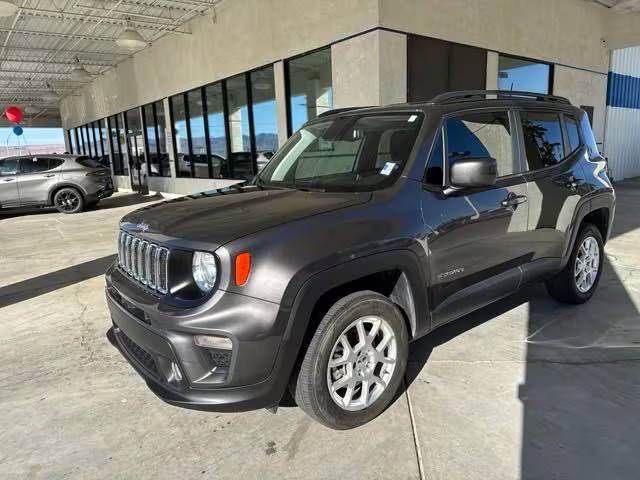 2020 Jeep Renegade Latitude 4WD photo