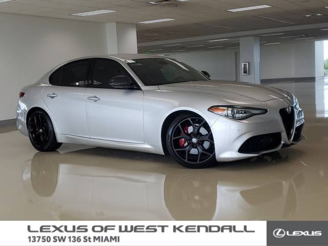 2020 Alfa Romeo Giulia Sport RWD photo