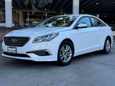 2015 Hyundai Sonata 2.4L SE FWD photo