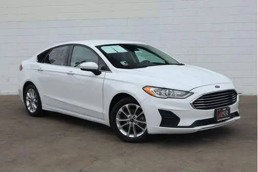 2020 Ford Fusion SE FWD photo