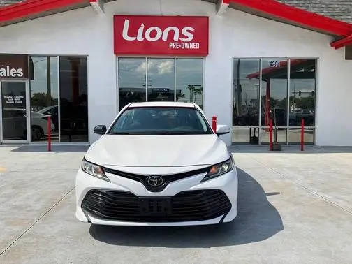 2019 Toyota Camry LE FWD photo