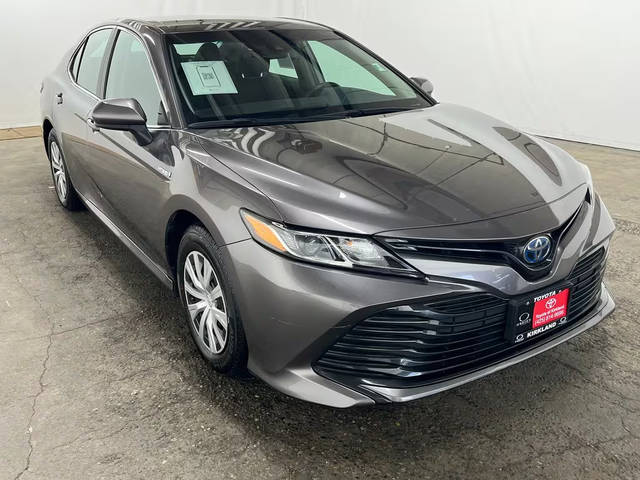 2020 Toyota Camry Hybrid LE FWD photo