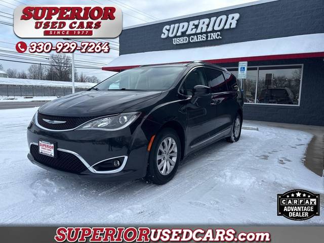 2019 Chrysler Pacifica Minivan Touring L FWD photo