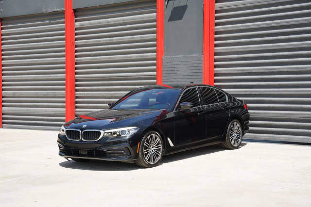 2019 BMW 5 Series 540i RWD photo
