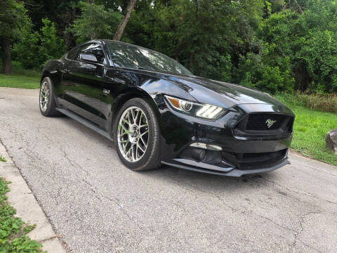 2015 Ford Mustang GT Premium RWD photo