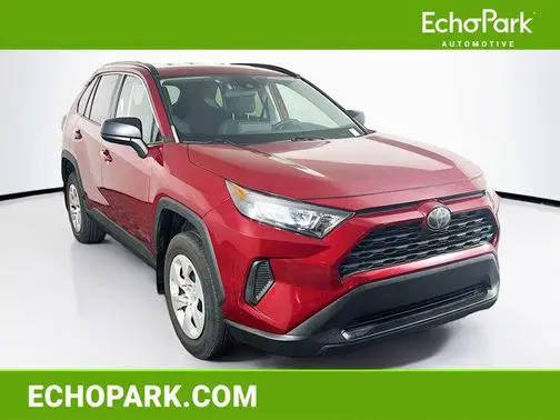 2020 Toyota RAV4 LE FWD photo