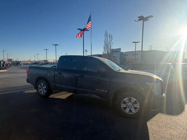2019 Nissan Titan S RWD photo