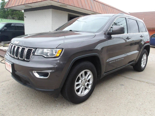 2019 Jeep Grand Cherokee Laredo E 4WD photo