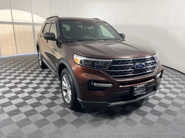 2020 Ford Explorer XLT 4WD photo