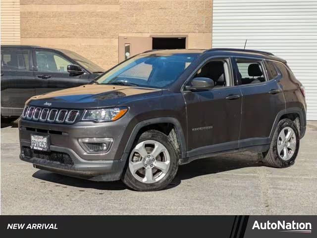 2020 Jeep Compass Latitude FWD photo