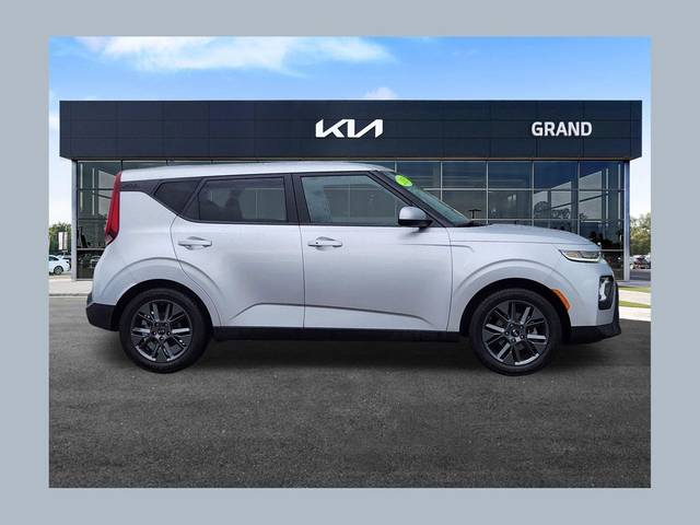 2020 Kia Soul EX FWD photo