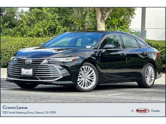 2020 Toyota Avalon Limited FWD photo