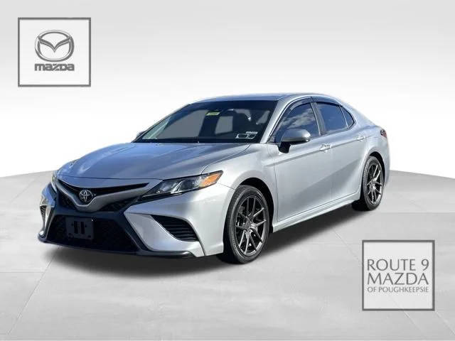 2018 Toyota Camry SE FWD photo