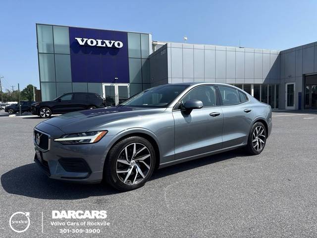 2020 Volvo S60 Momentum FWD photo