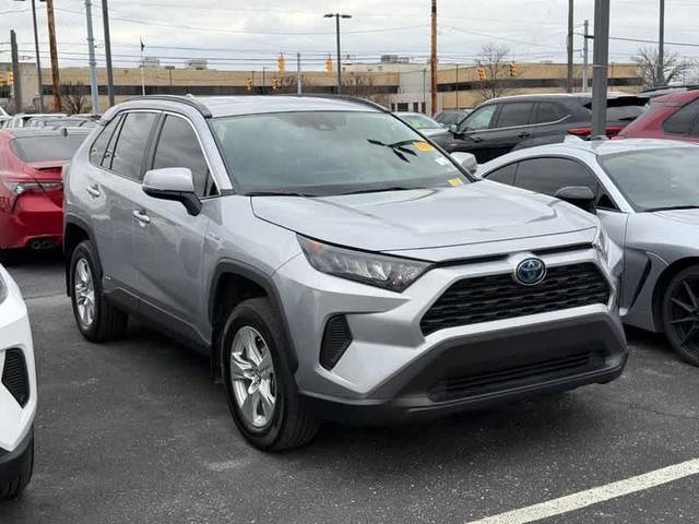 2020 Toyota RAV4 Hybrid LE AWD photo