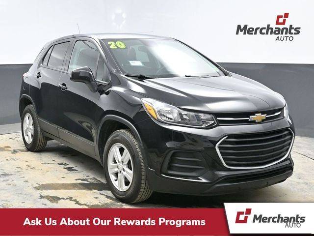 2020 Chevrolet Trax LS AWD photo