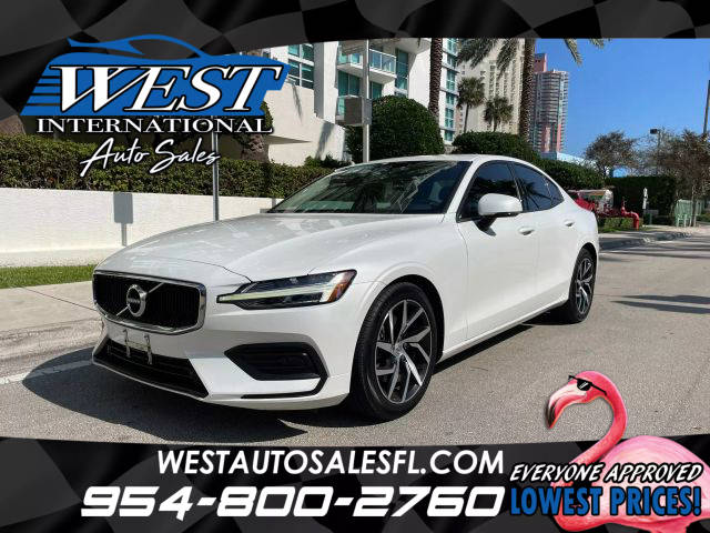 2020 Volvo S60 Momentum FWD photo