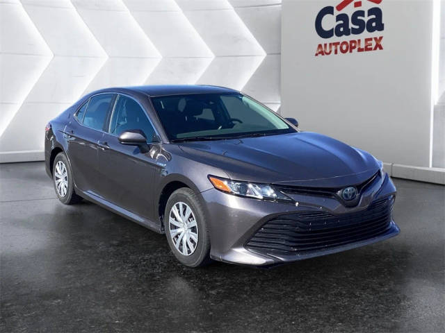 2020 Toyota Camry Hybrid LE FWD photo