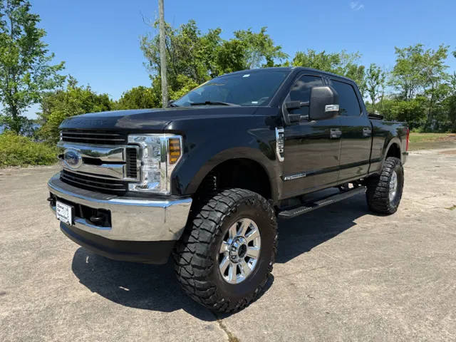 2019 Ford F-250 Super Duty XLT 4WD photo