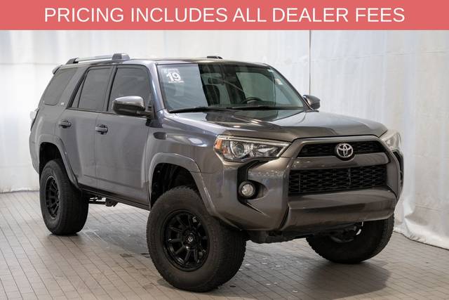 2019 Toyota 4Runner SR5 RWD photo
