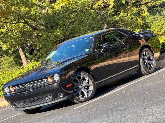 2019 Dodge Challenger SXT RWD photo