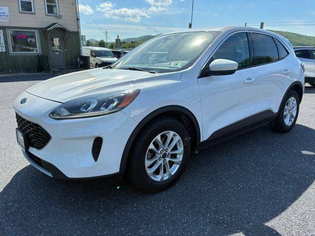 2020 Ford Escape SE FWD photo