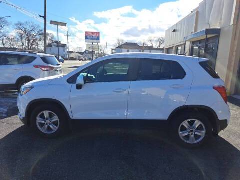 2020 Chevrolet Trax LS FWD photo