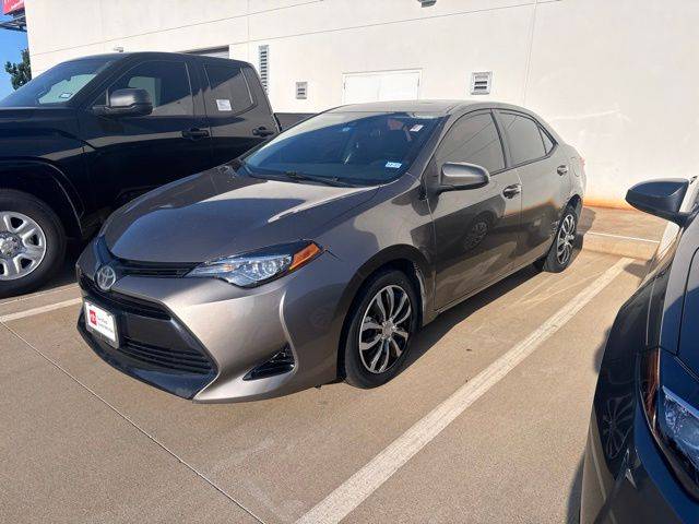 2019 Toyota Corolla LE FWD photo