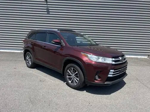 2019 Toyota Highlander XLE AWD photo