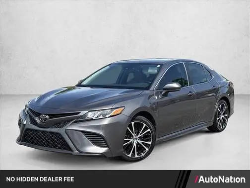 2020 Toyota Camry SE FWD photo