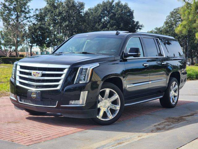 2020 Cadillac Escalade ESV Luxury 4WD photo