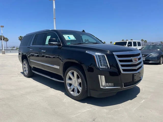 2020 Cadillac Escalade ESV Luxury 4WD photo