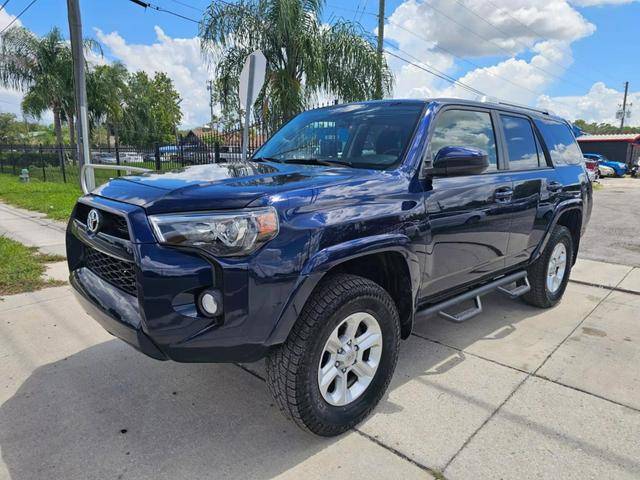 2018 Toyota 4Runner SR5 4WD photo