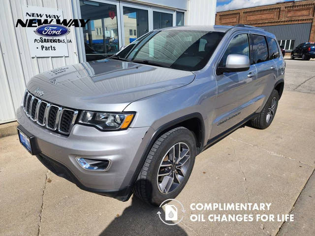 2019 Jeep Grand Cherokee Laredo E 4WD photo