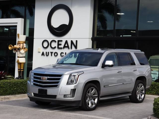 2015 Cadillac Escalade Luxury 4WD photo