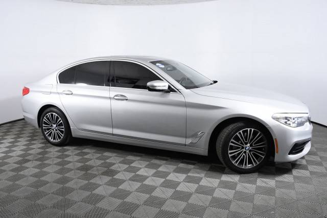 2020 BMW 5 Series 530i RWD photo