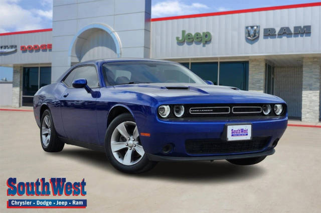 2019 Dodge Challenger SXT RWD photo