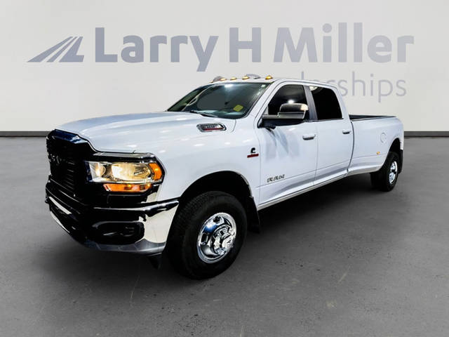 2020 Ram 3500 Big Horn 4WD photo