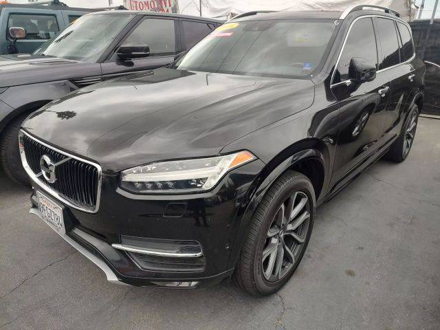 2016 Volvo XC90 T6 Momentum AWD photo