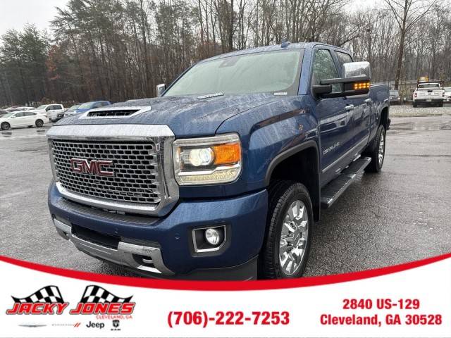 2017 GMC Sierra 2500HD Denali 4WD photo