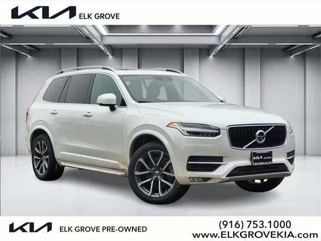 2017 Volvo XC90 Momentum AWD photo