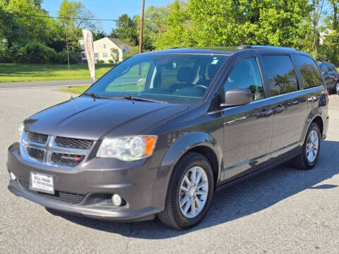 2019 Dodge Grand Caravan SXT FWD photo