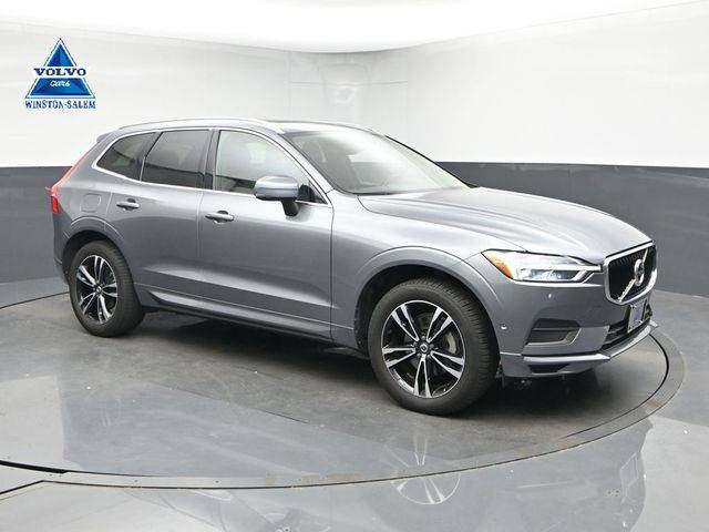 2019 Volvo XC60 Momentum AWD photo