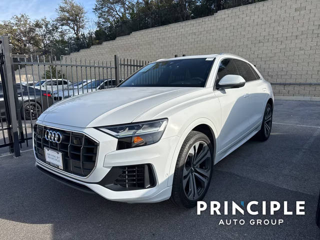 2020 Audi Q8 Premium Plus AWD photo