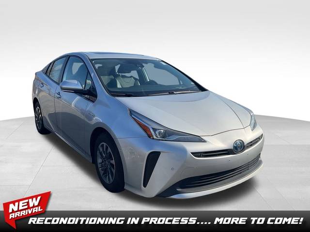 2020 Toyota Prius XLE FWD photo